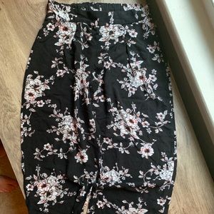 Gypsies & Moondust Pants - Black floral lounge pants Gypsies & Moondust Pants - Black floral lounge pants